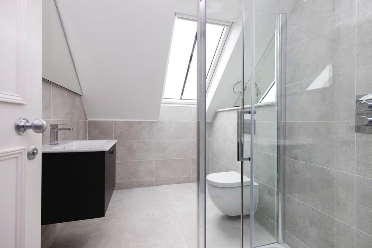 Dragon Suites - City Centre Castle View 1 Bed Apartment إدنبرة المظهر الخارجي الصورة